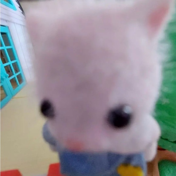 Meet your Posher, Violet - Picture 1 of 1